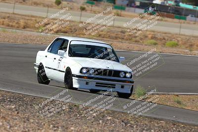 media/Oct-01-2022-Team Topak Racing (Sat) [[f860fb51be]]/2-Inter Low 2/session 1 turn 3/